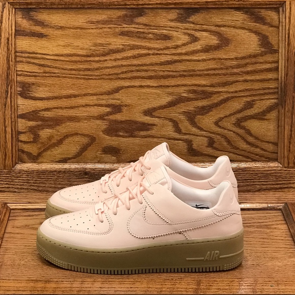 nike women's air force 1 sage low lx